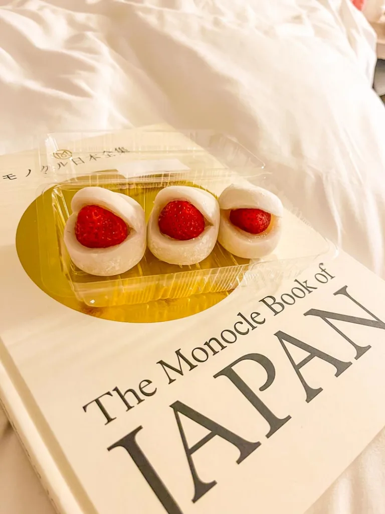 Box set of 3 strawberry daifuku at Taiyaki Kanda Daruma in Tokyo