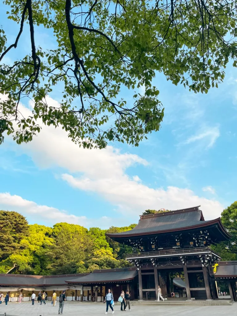meji jinjgu shrine inside yoyogi park in tokyo