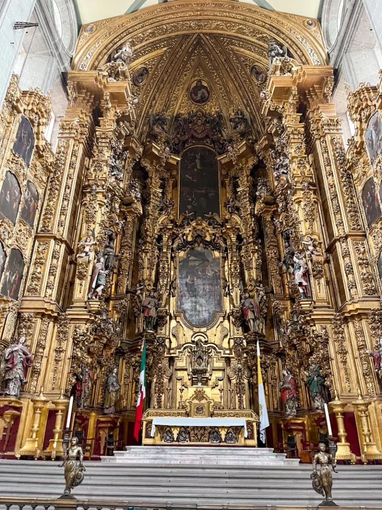 opulent interior of the metropolitan cathedral, one of the best free things to do in mexico city