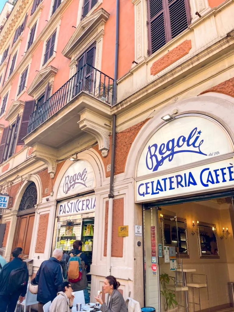 The facade of regoli pasticeria in Rome, a must in any 3 day itinerary