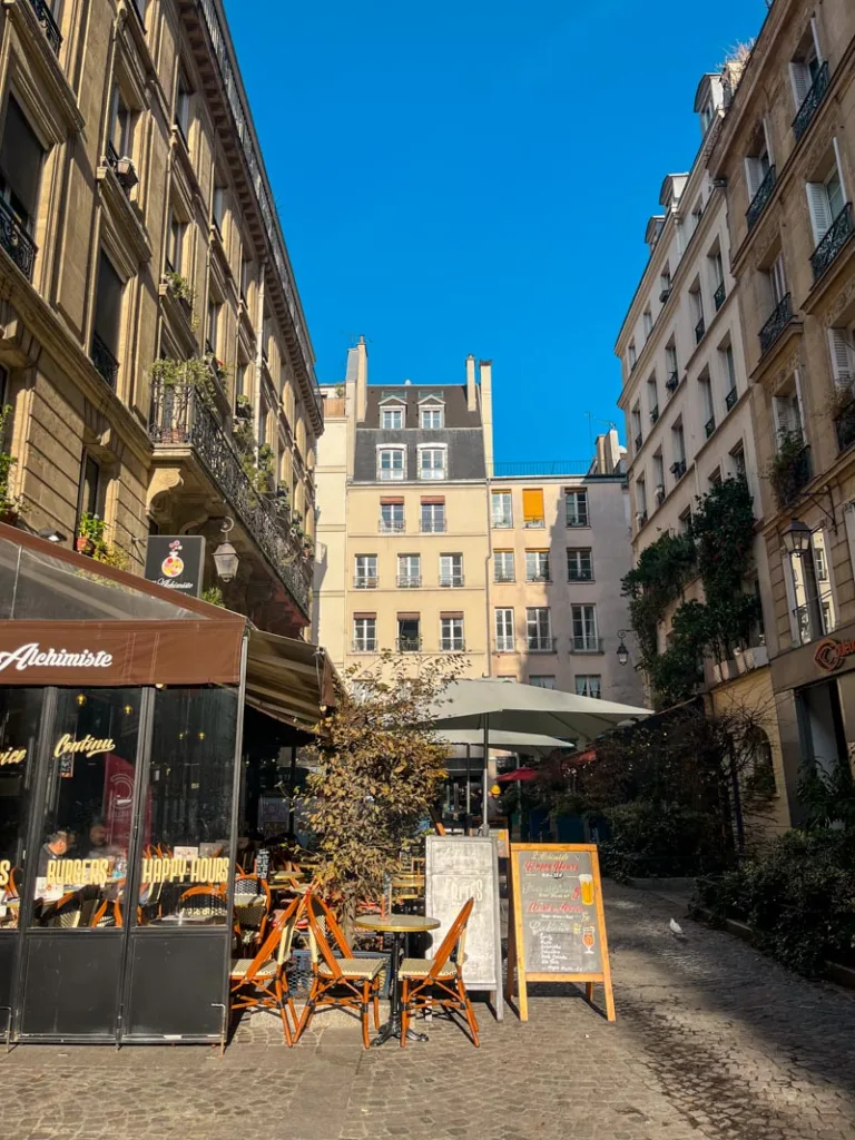 tucked away courtyard in paris where creperie elo is found