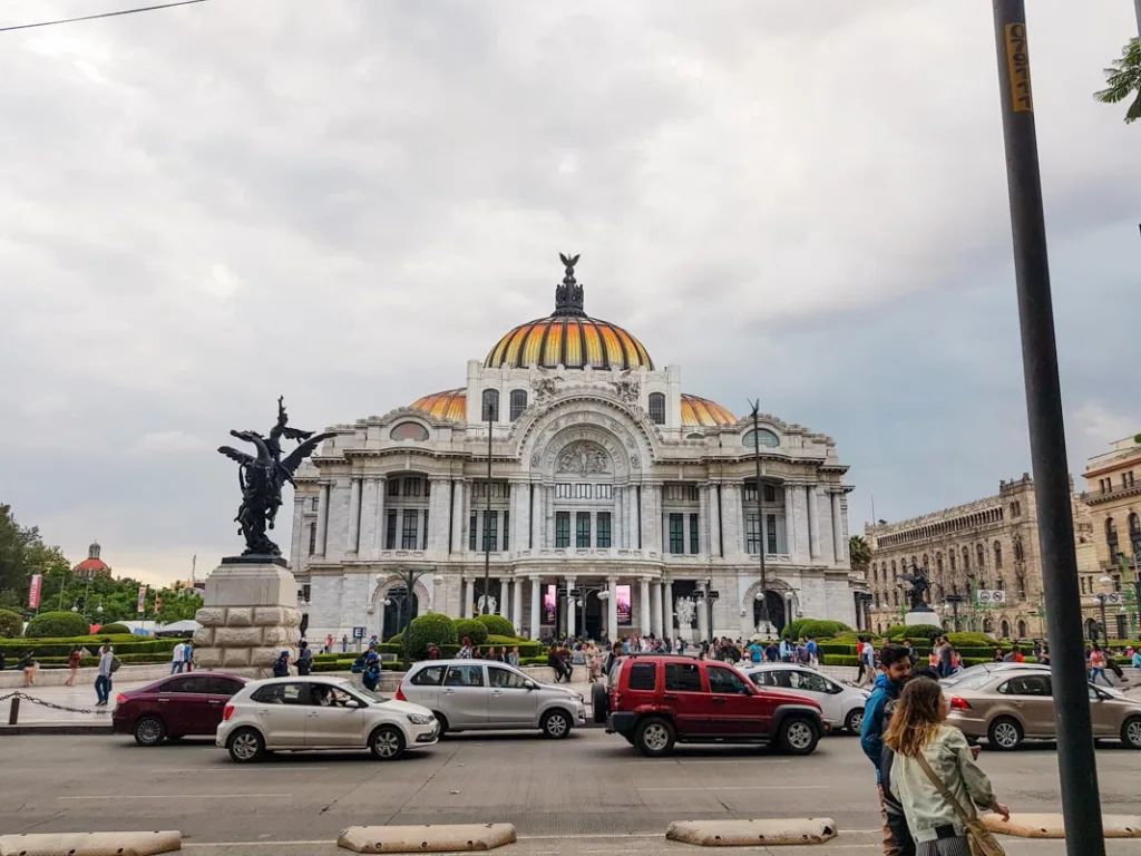 traffic at the historic center of mexico ciy