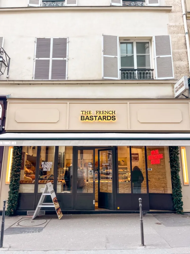 facades of a french bastards bakery in paris