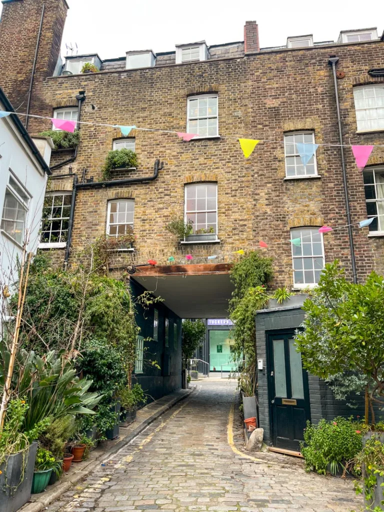 courtyard inside warren mews in fitzrovia, london