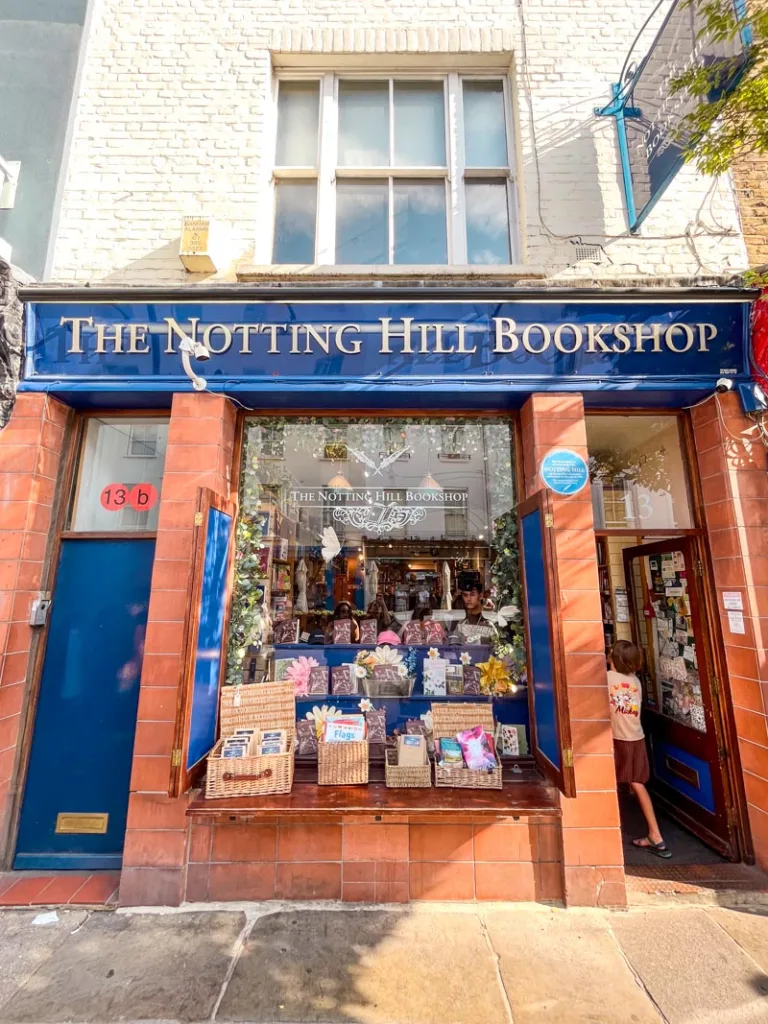 facade of the iconic the notting hill bookshop in london